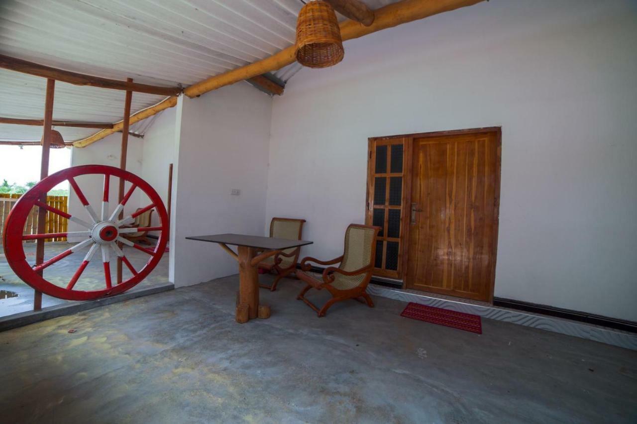 Hotel Beach Lagoon Parans Arugam Bay Exterior foto